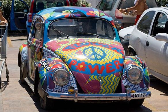 640px-Hippie_bug!_(1043753793)