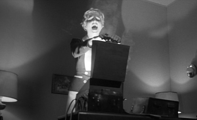 kiss me deadly open case